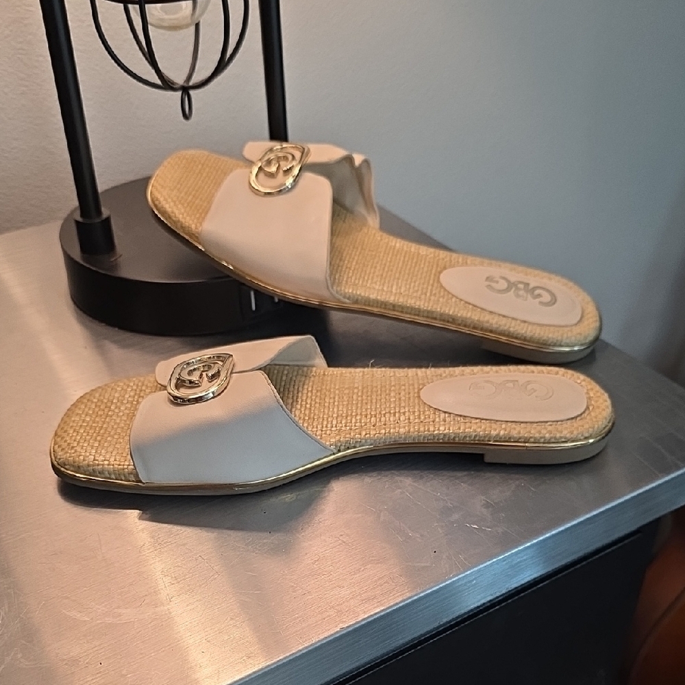 GBG Los Angeles Cream Slide Sandals - Picture 3 of 3